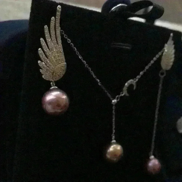 Custom Made Genuine Pearl Jewelry Set - Picture 4 of 17